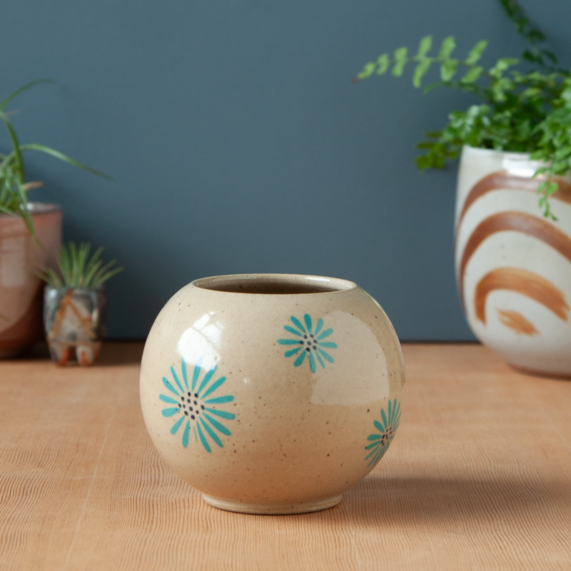 Small Round Vase with Blue Daisies